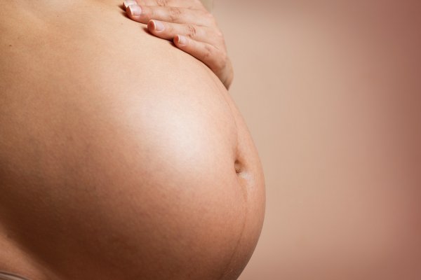 Hamileliğin 9. Haftasında Bebeğin Gelişimi ve Annedeki Değişiklikler